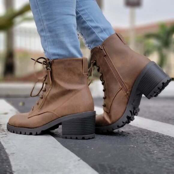 Women's Tan Combat Ankle Lace Up Heeled Ankle Boots - Picture 6 of 6